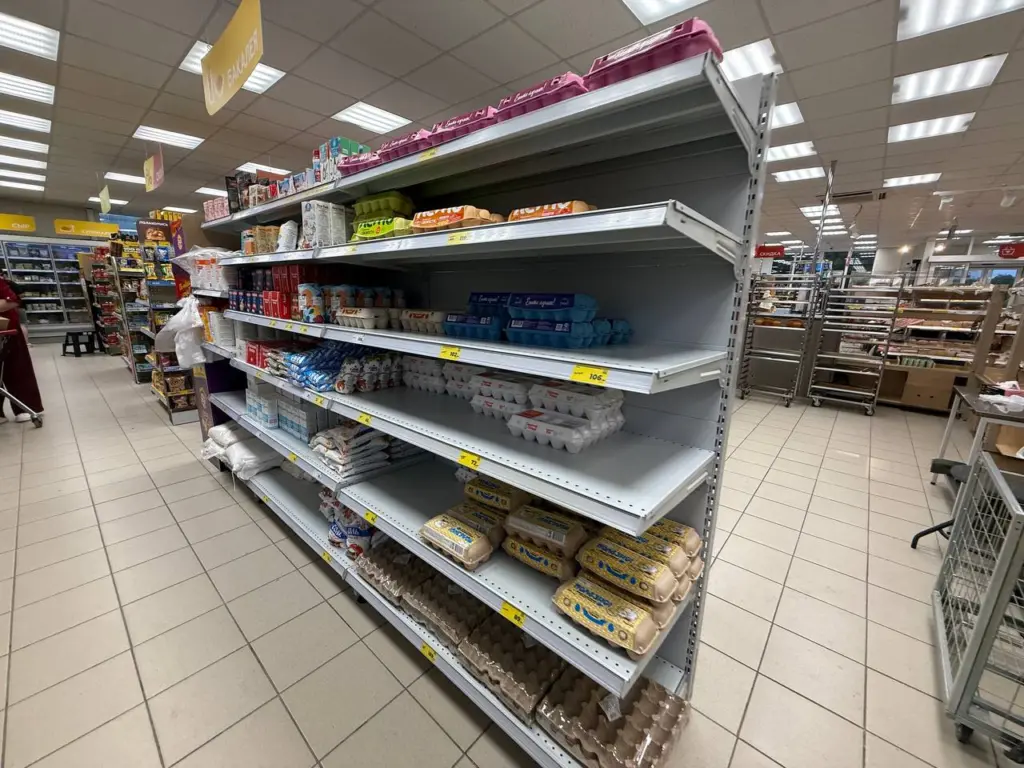 Умные продавцы выбирают яйца себе домой только таким образом — запоминайте 2 приема