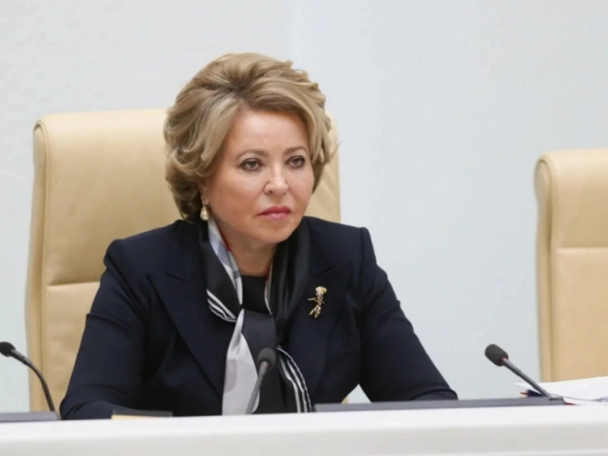 Матвиенко заявила о норме рождения детей сразу после 18 лет0