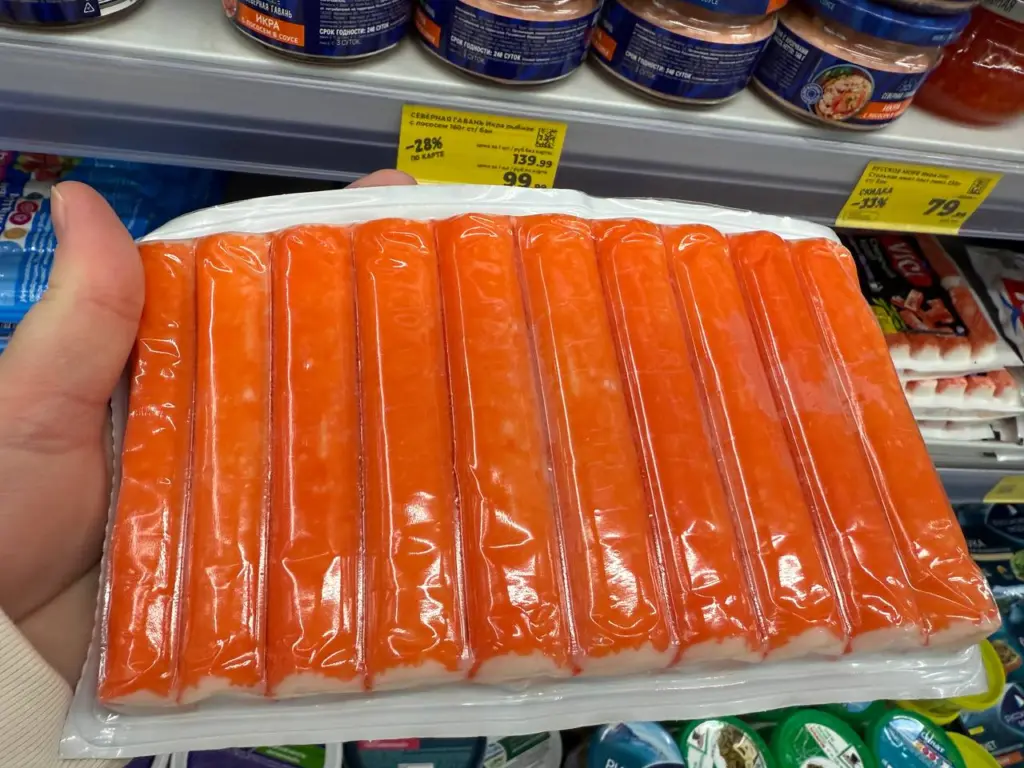 Как отличить качественные крабовые палочки от подделки: всегда ищите это 1 слово на упаковке