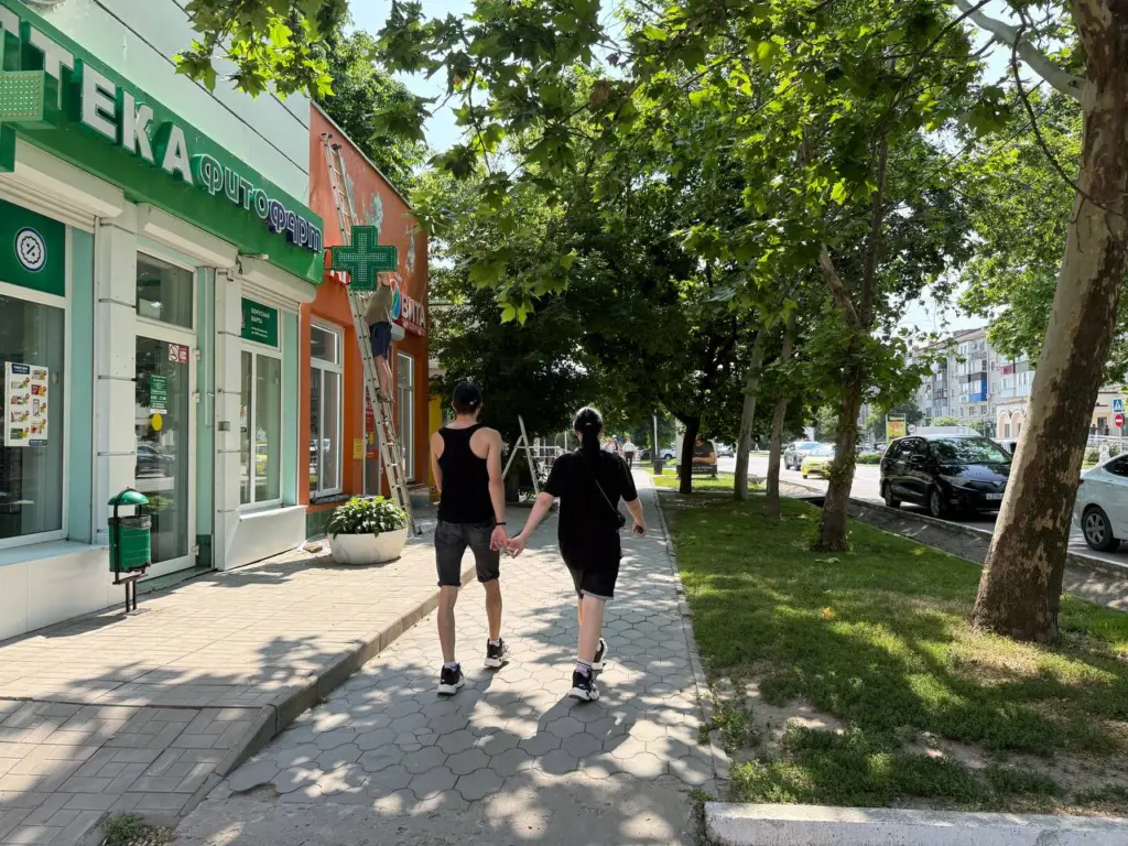 Почему никогда не стоит просить помощи у друзей: мудрость Омара Хайяма — актуальна и через 1000 лет