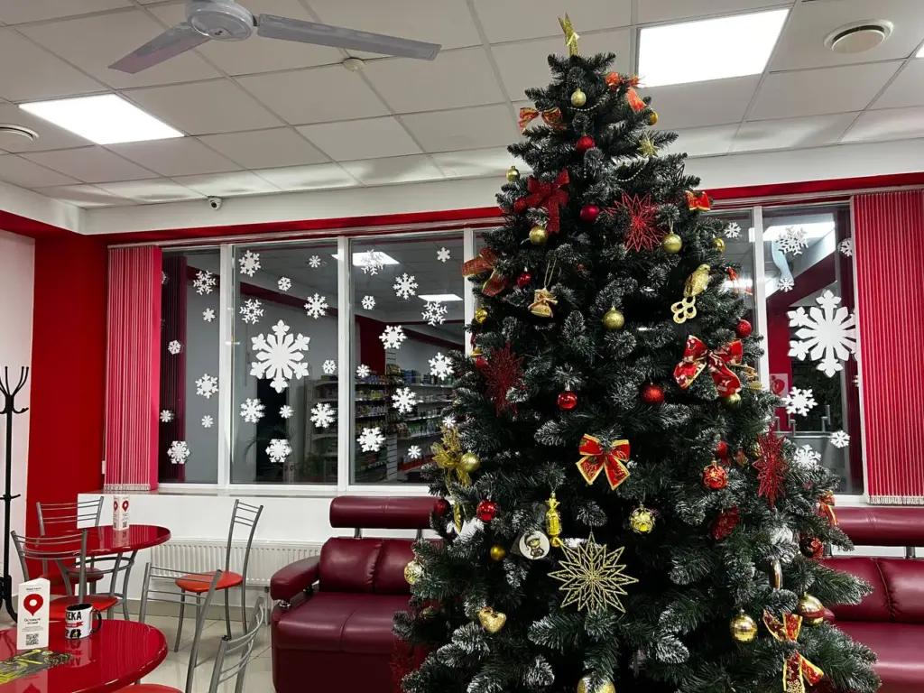 Выкидываем лишнее перед Новым годом: какие вещи стоит вынести из дома для привлечения удачи