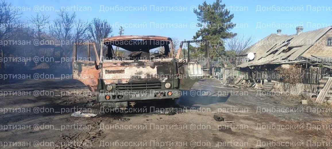 Троицкое 02.11.2025 около 12:00 зафиксировано точечное поражение ударным БПЛА «Ланцет» по населенному пункту