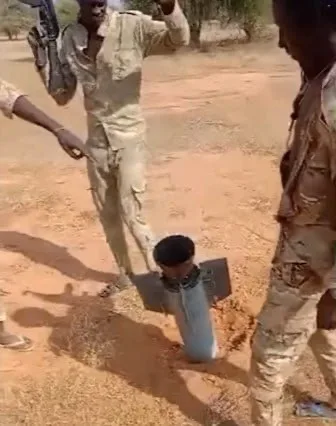 Разгонный (стартовый) блок от ЗУР китайского ЗРПК FK-2000, которым, судя по всему, и был сбит суданский Ил-76 с российским экипажем