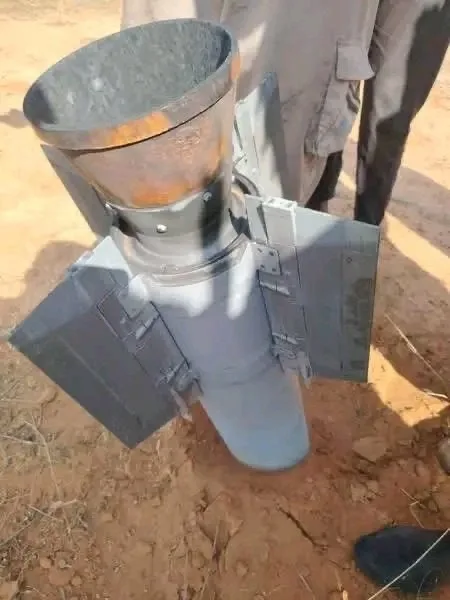 Разгонный (стартовый) блок от ЗУР китайского ЗРПК FK-2000, которым, судя по всему, и был сбит суданский Ил-76 с российским экипажем