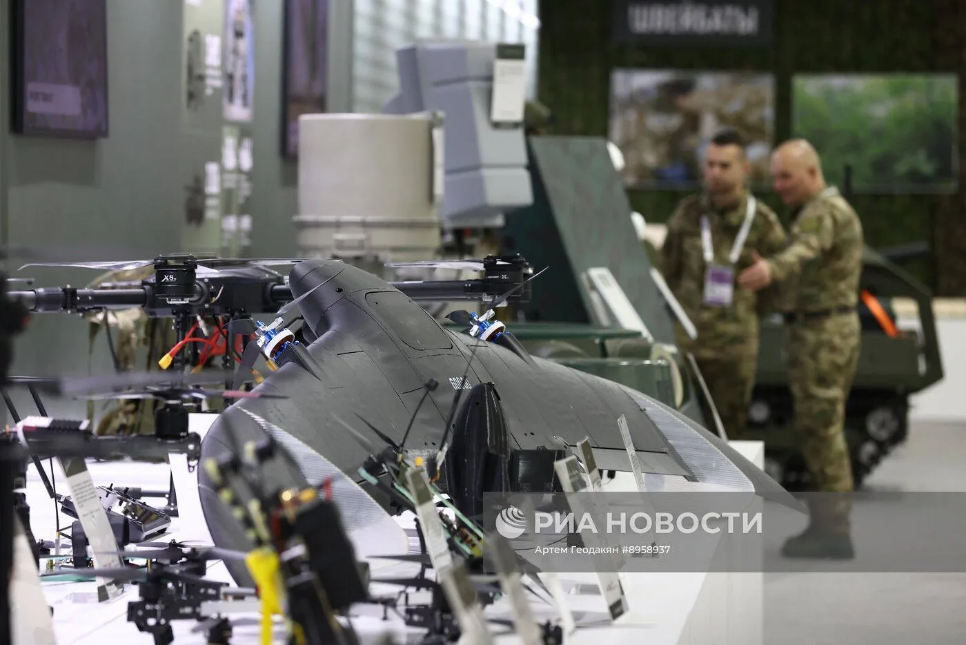 Новый российский разведывательный БПЛА «Князь Олег Вещий» производства НПЦ «Ушкуйник» в объективе дронов-перехватчиков противника