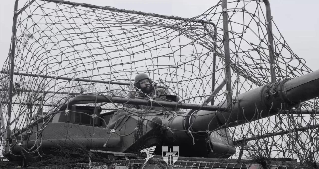 Очередным итальянским образцом, попавшим на вооружении украинской армии стал колесный танк B1 Centauro