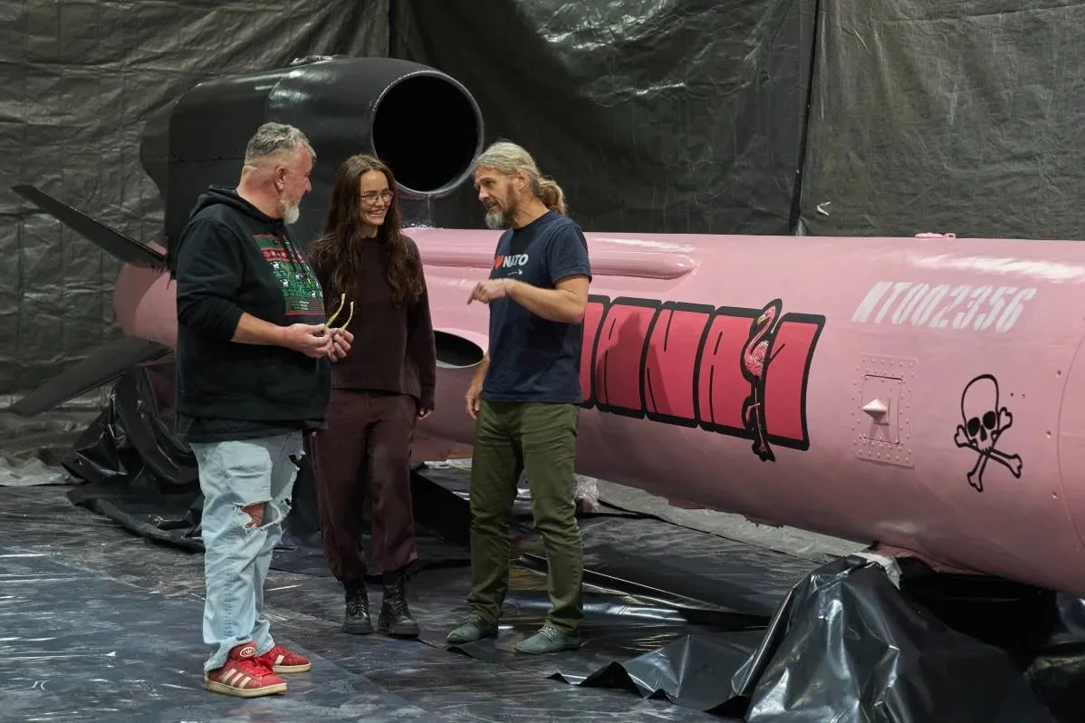 Фотографии ракеты FP-5 «Фламинго», средства на которую были собраны чешской волонтёрской организацей «Dárek pro Putina»