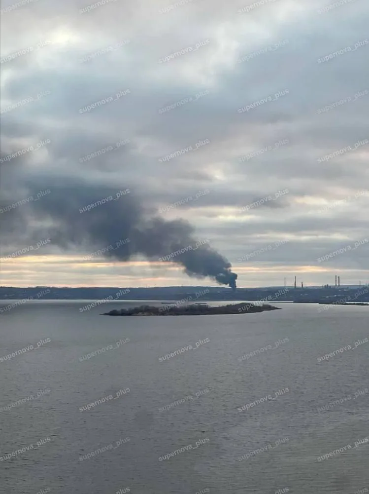 Ночью Саратовский НПЗ подвергся повторной атаке украинских дронов-камикадзе