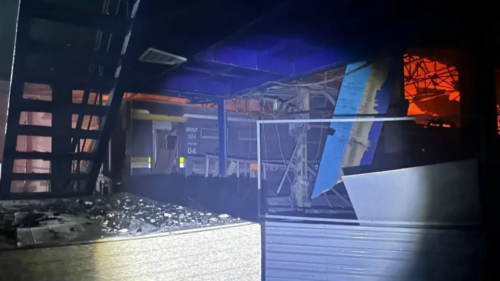 Целями массированного удара дронов-камикадзе «Герань-2» в Днепропетровске этой ночью стали