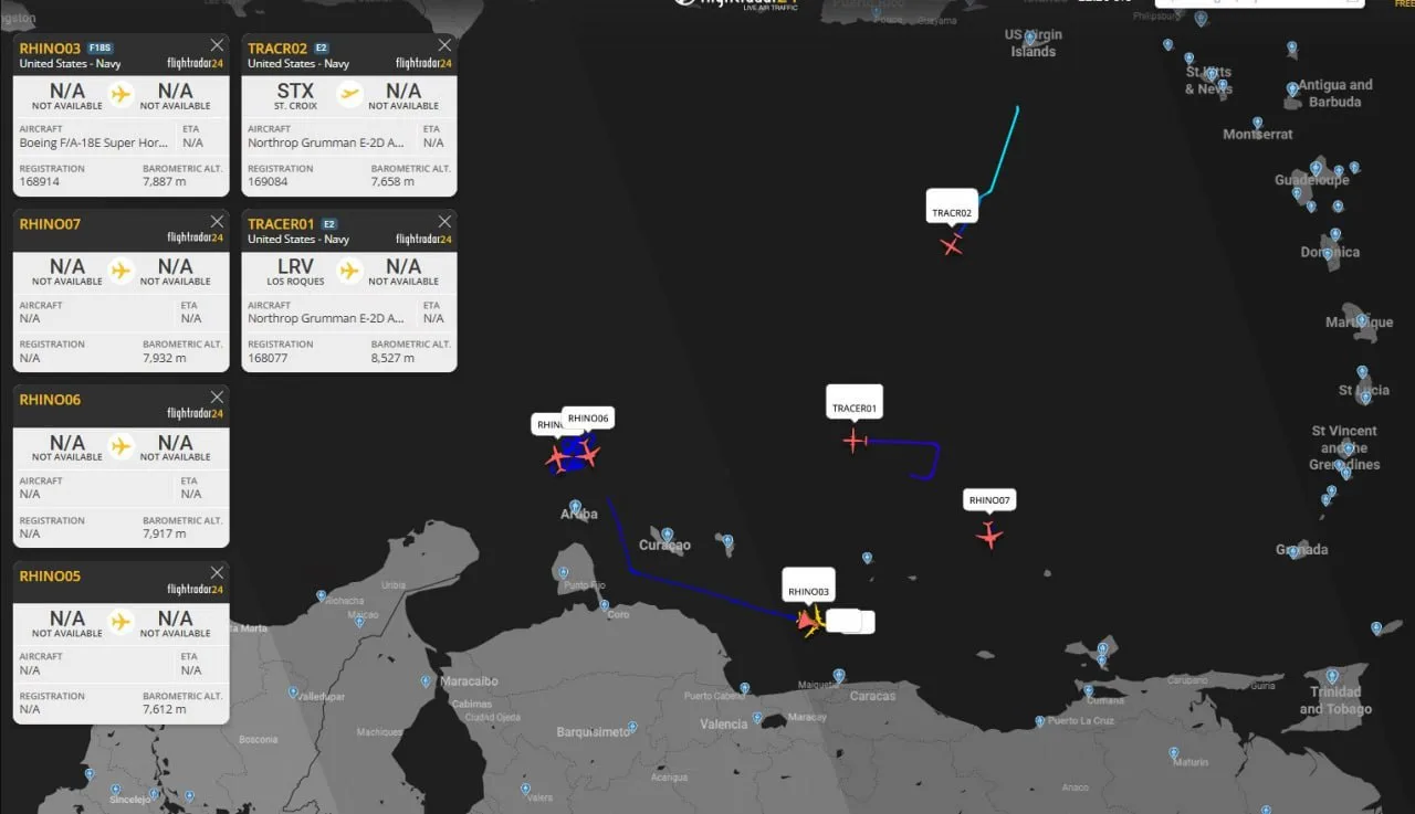Вчера патрулирование побережья Венесуэлы осуществляли палубный самолет ДРЛО E-2D Hawkeye и несколько палубных истребителей-бомбардировщиков F/A-18E/F Super Hornet