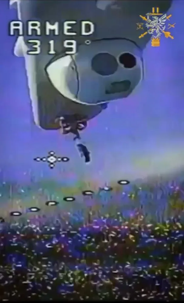 Перехват российского БПЛА "Форпост-РУ" ударом украинского зенитного FPV-дрона, как заявляется, в небе над приграничьем Курской области