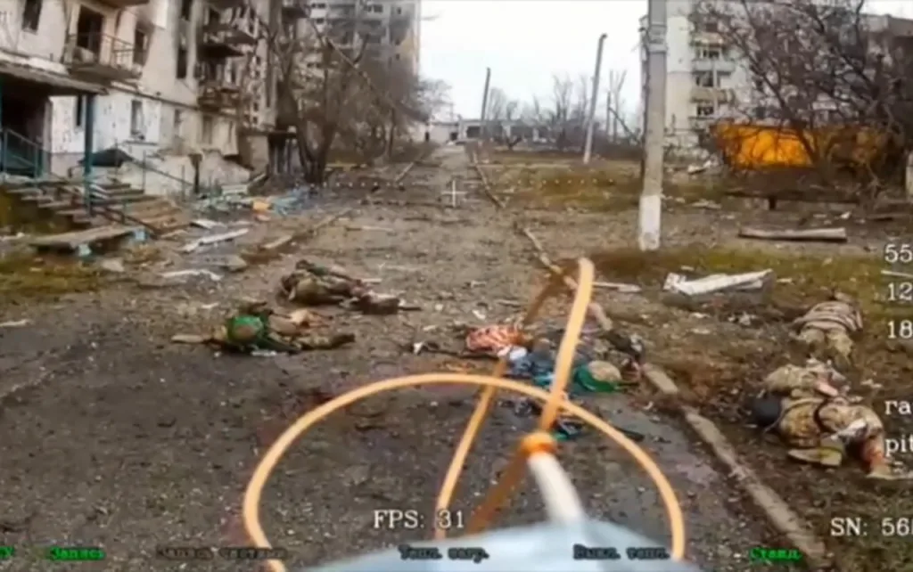 Подрыв эвакуационной группы ВСУ на дистанционно установленной мине и последующий объективный контроль от FPV-дрона на оптоволокне с добиванием