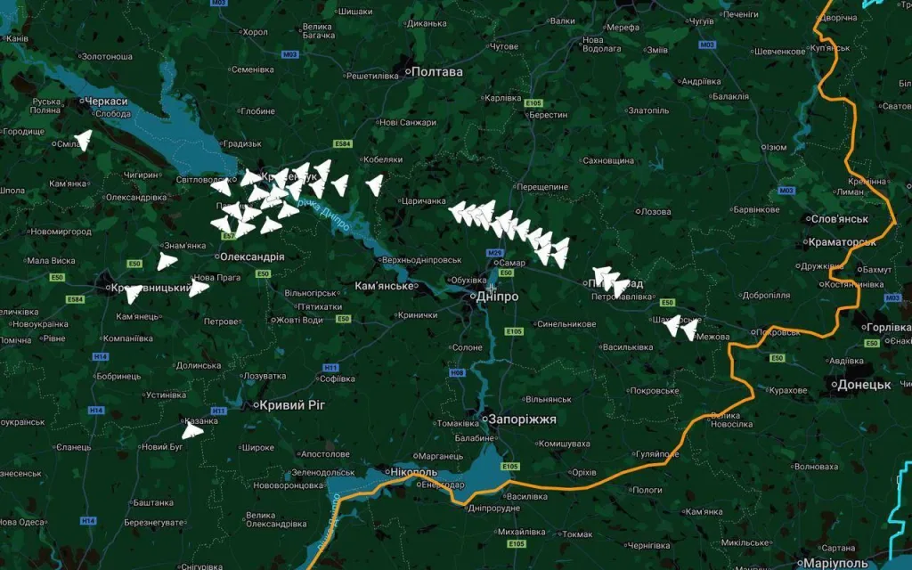 Ночь взрывов в Кременчуге: три «Искандера» и полсотни дронов обрушились на Полтавскую область