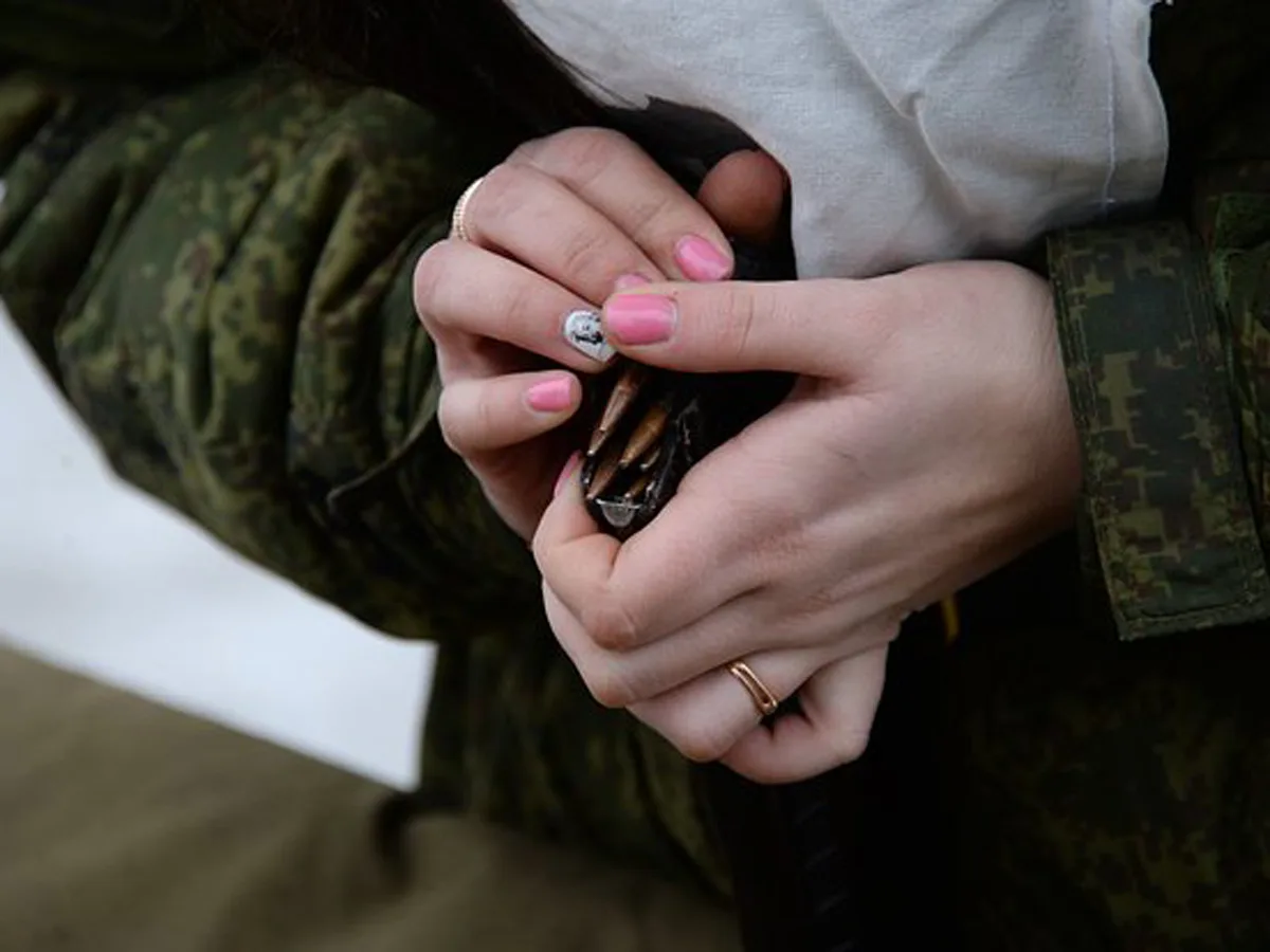 Участницу СВО в Крыму полгода держал в заперти и избивал сослуживец угрожая ей убийством0