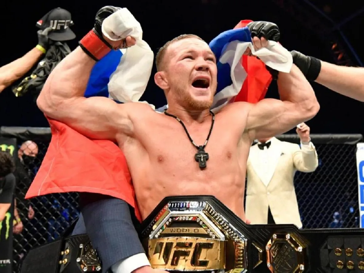 Петр Ян снова стал чемпионом UFC победив Мераба Двалишвили0