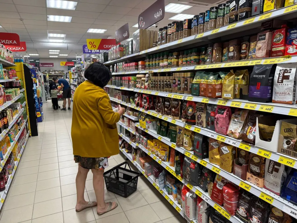 Специалисты Росконтроля выявили для россиян наилучший растворимый кофе: можно приобретать даже по 3 упаковки — без примесей в составе