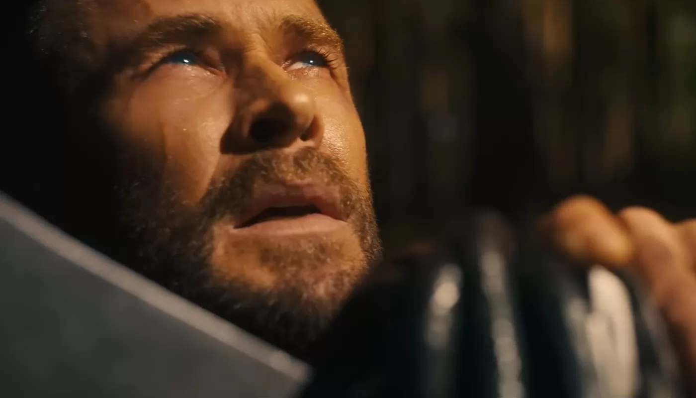 Тор просит о помощи в тизер-трейлере фильма Мстители: Судный день