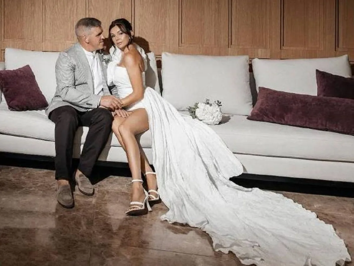 Жена сибирского депутата вызвала гнев россиян после публикации фото с пляжа в Дубае0