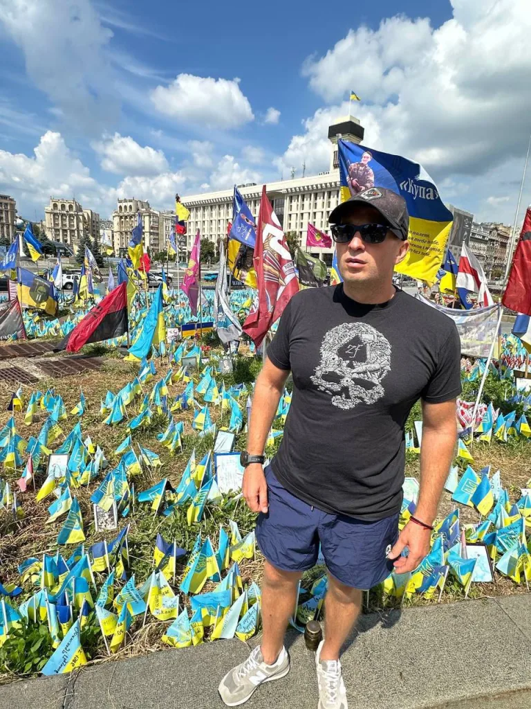 Украинская сторона сообщает, что в районе Гуляйполя армия РФ ликвидировала Сергея Ярмоленко. Одного из самых медийных «рейдовиков» в Курскую область в 2024 году