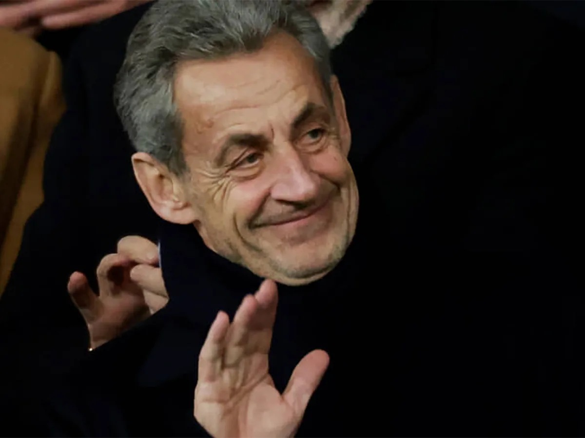 Саркози описал «тюремный ад» в мемуарах о поющем соседе и жестком матрасе0