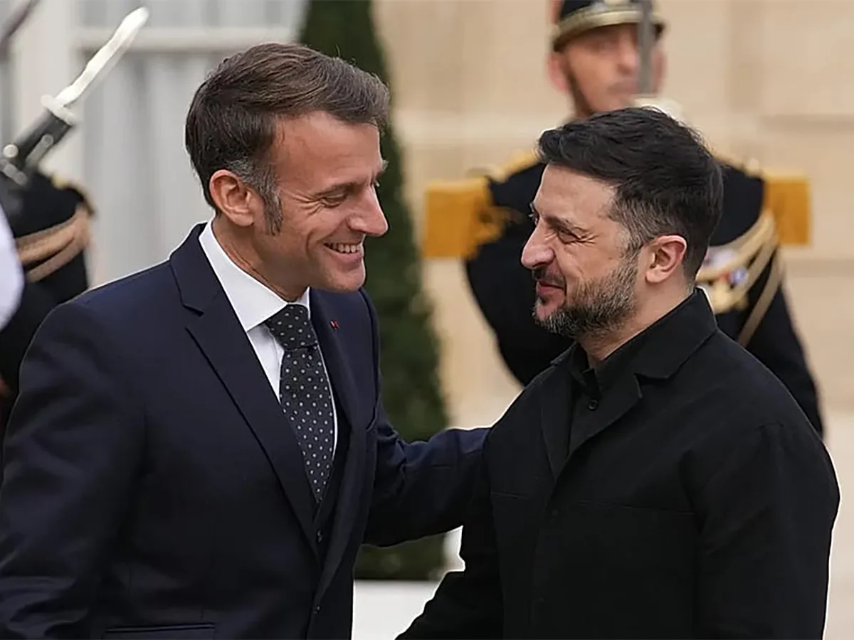 Макрон и Мерц сообщили Зеленскому о возможном предательстве США0