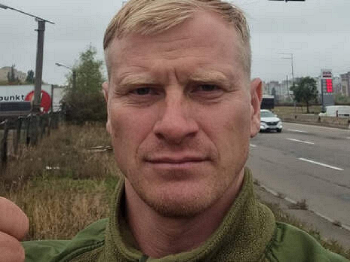 В зоне СВО убит украинский актёр из сериала «Слуга народа» работавший с Зеленским0