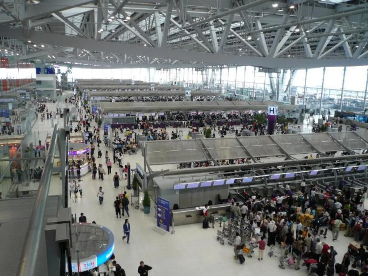 Таинственные события с россиянами в аэропорту Бангкока исчезновение денег и утрата памяти0