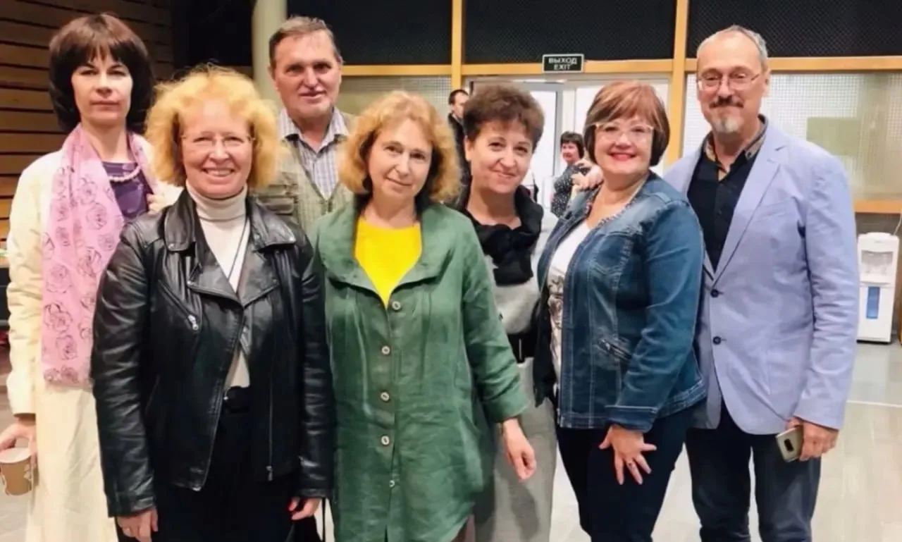 Преподавателей ВУЗов, руководивших сектой, молящейся за Зеленского, уволили