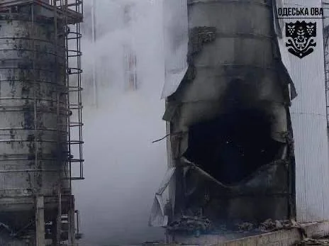 В портах Южный и Черноморск Одесской области дронами-камикадзе «Герань-2» была атакована портовая инфраструктура