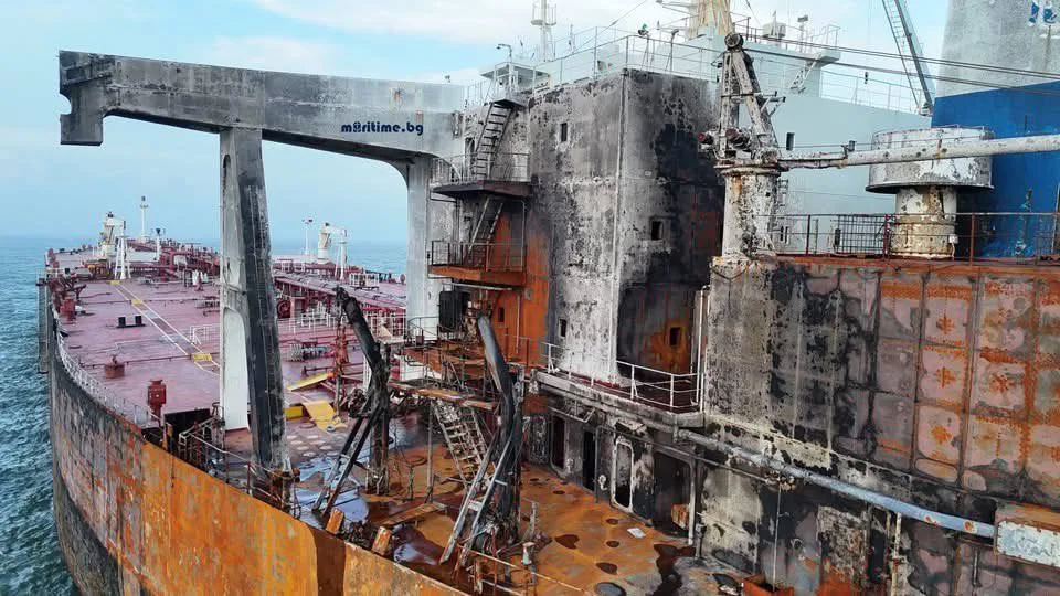 Так сейчас выглядит танкер Kairos, поврежденный в результате ударов украинских БЭК