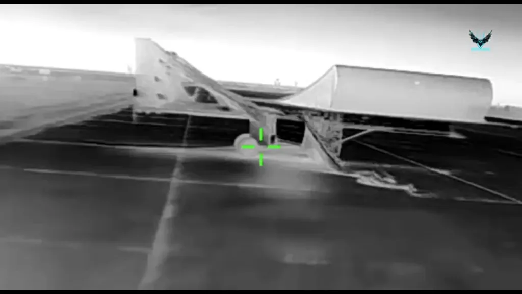 Прилеты украинских дронов по бомбардировщику Су-24М, макету разведывательно-ударного БПЛА "Орион", нескольким РЛС и автомобилю в Крыму