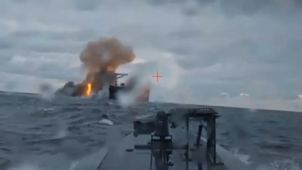 В Чёрном море вновь нефтяной танкер атакован безэкипажными катерами ВСУ