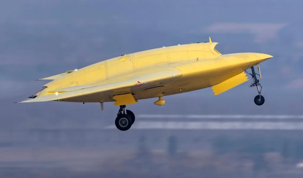 Дежавю для Пентагона: Почему первый полёт китайского CH-7 так напугал военных аналитиков США