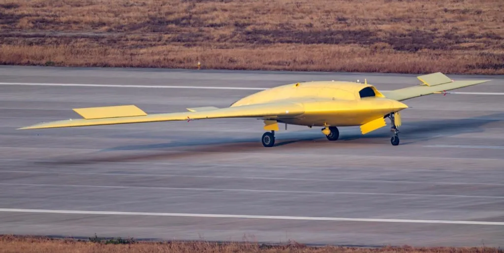 Дежавю для Пентагона: Почему первый полёт китайского CH-7 так напугал военных аналитиков США