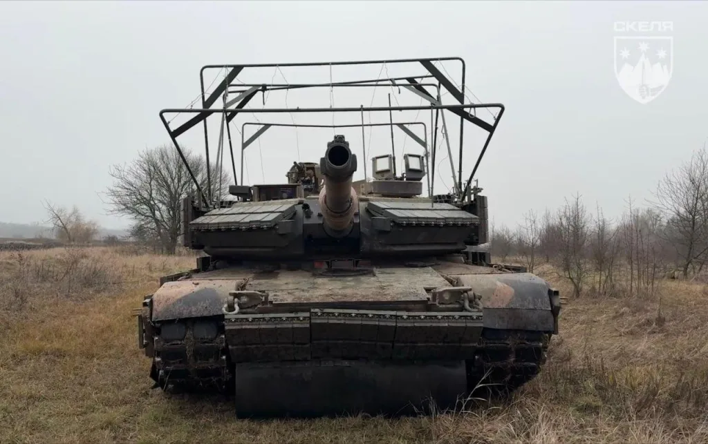 425-й ОШП «Скала», неудачно сходивший в контрнаступ под Покровск, показал последние кадры живых танков M1A1 AIM Abrams, поставленных Австралией