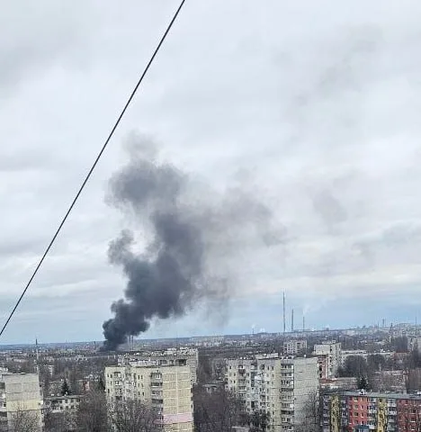 Кадры последствий прилётов реактивных дронов ВС РФ по предприятиям в Кременчуге