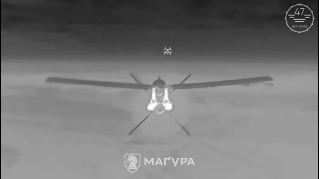 Перехват дрона-камикадзе Shahed-107 иранского производства украинским зенитным дроном в Сумской области