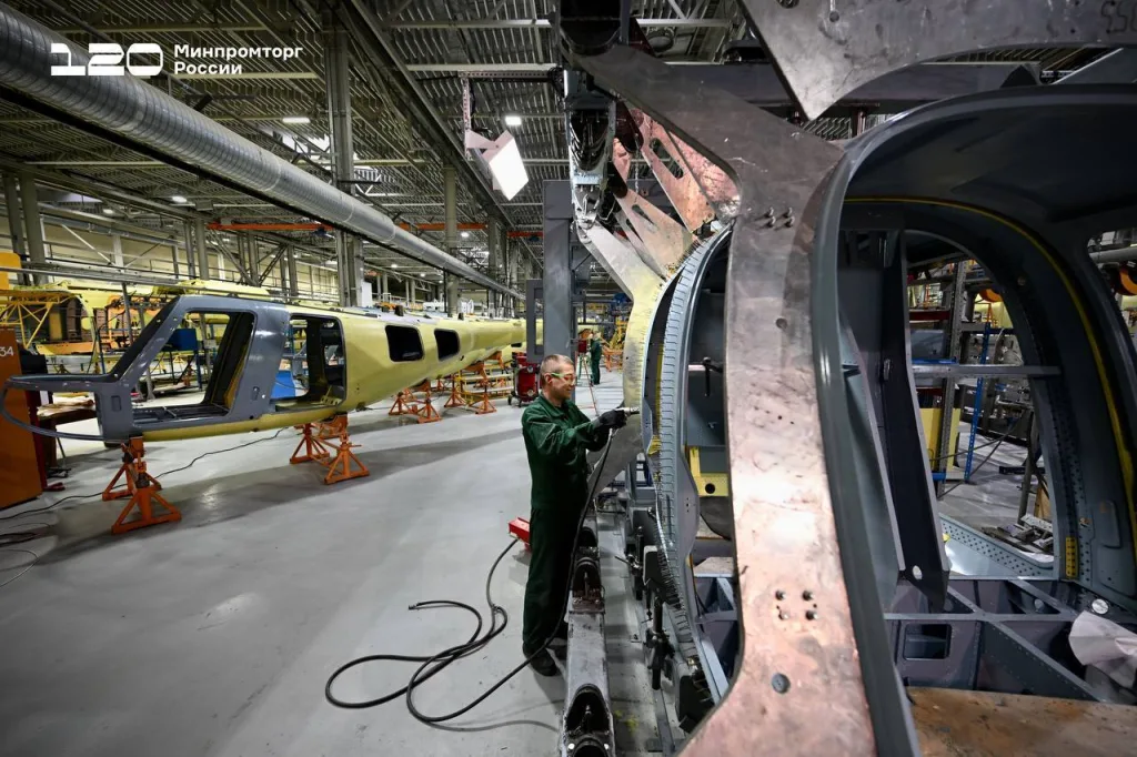 Легкий вертолет Ми-34М1 с новым отечественным двигателем ВК-650В вчера совершил первый полет