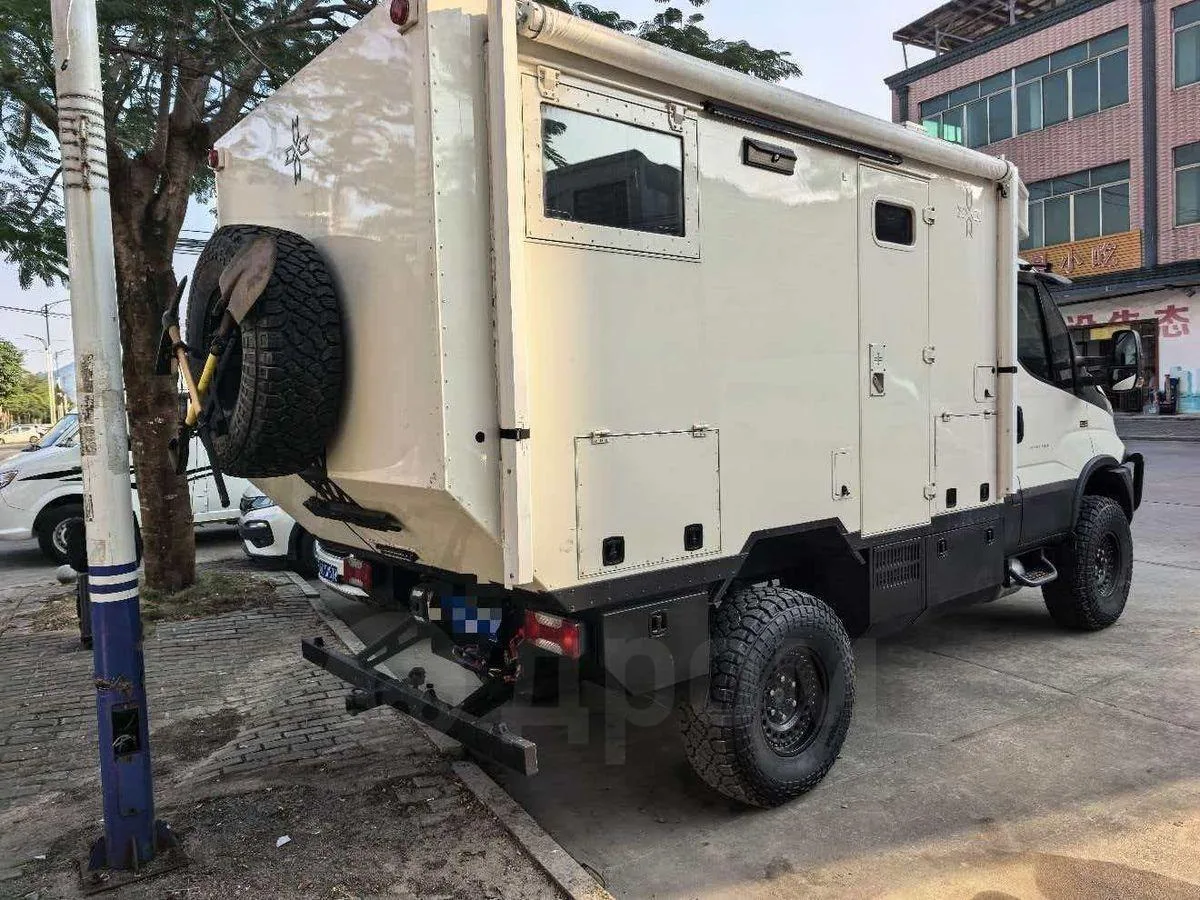 Полуинтегрированный Iveco Daily с полным приводом — чем удивит автодом из Китая
