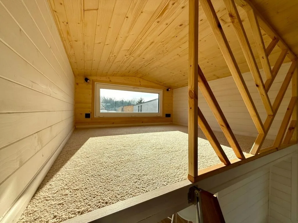 Два отдельных лаунжа и две спальни: Paradiso меняет представление о доме на колесах