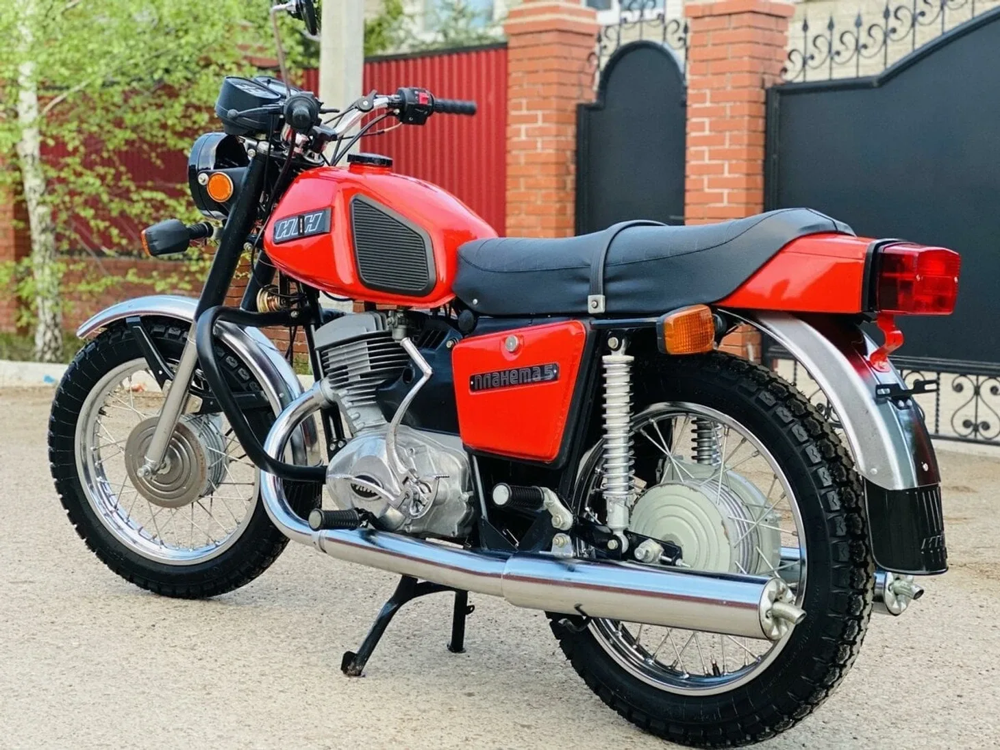 Семь легендарных советских мотоциклов: от «Урала» до «Минска» и обратно