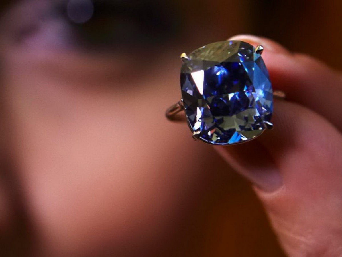 Чиновник Минфина советует инвестировать в бриллианты: как это может повлиять на ваш кошелек?0