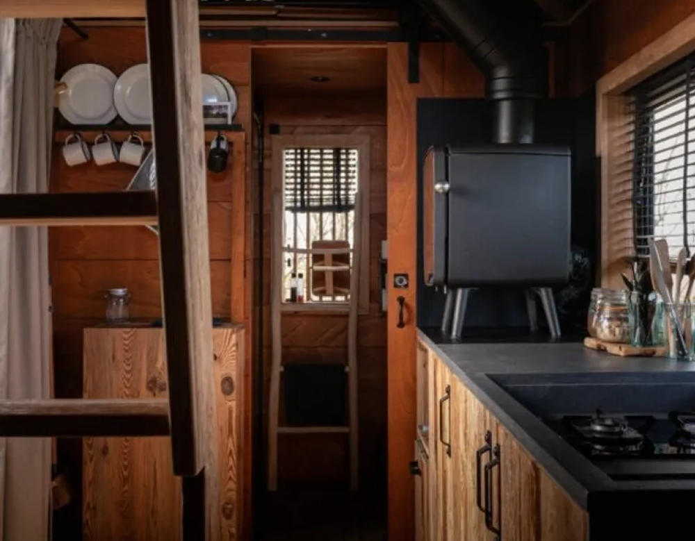 Мини-дом Tiny Josephine: бельгийское мастерство и экологичность в современном исполнении