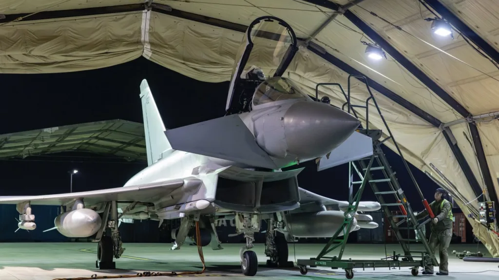 К наращиванию сил на Ближнем Востоке в преддверии возможного удара по Ирану подключилась и Великобритания