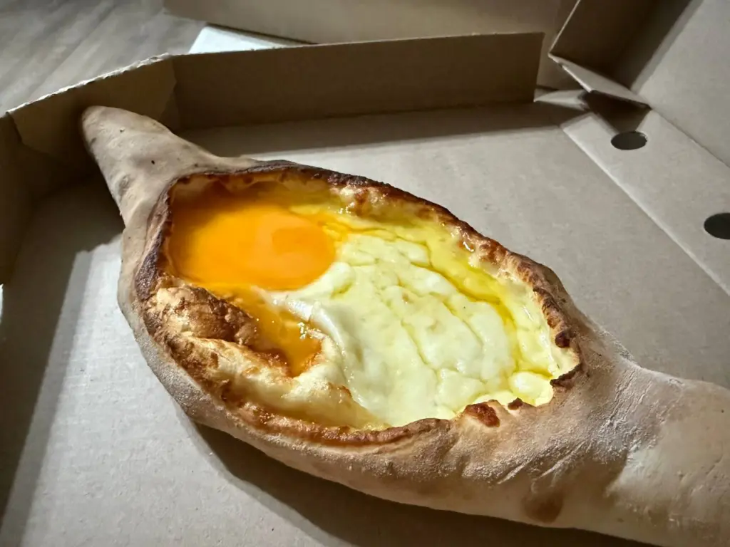 Не упусти шанс: хачапури за 5 минут, которые тебя удивят своим вкусом