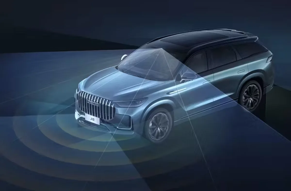 Китайские новинки на тестах: Jaecoo J7 против J8 — что выбрать