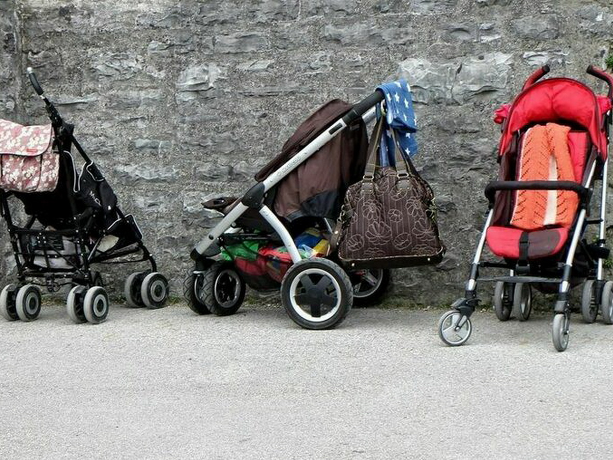 «Почему российские женщины отказываются от материнства: жадность или что-то ещё?»0