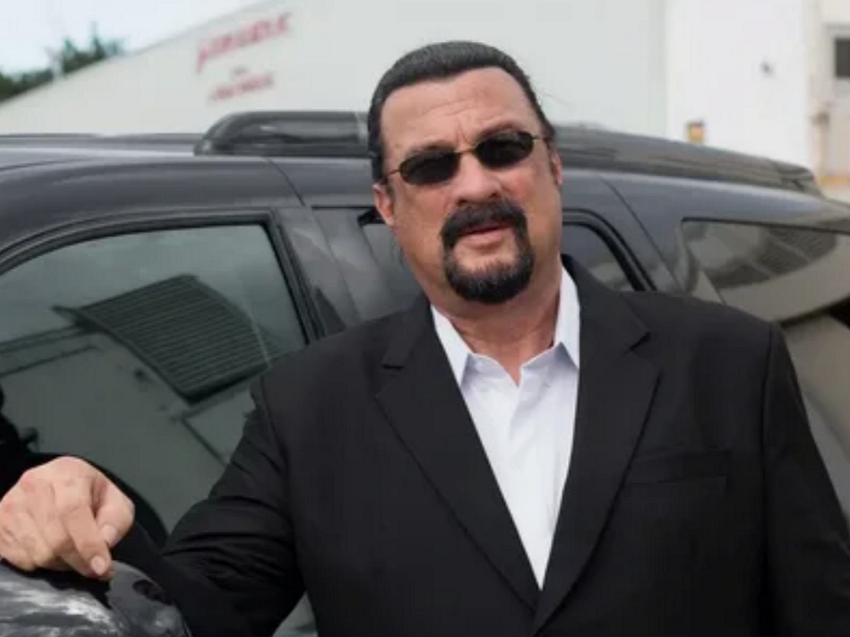 Стивен Сигал выставил на продажу роскошный дом на Рублевке: как не упустить шанс стать владельцем элитной недвижимости за 700 млн рублей0