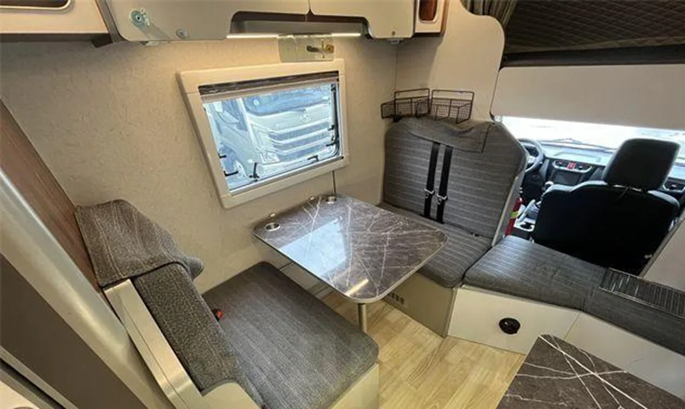 Автодом Foton 2022 года с пробегом 20 000 км продается во Владивостоке