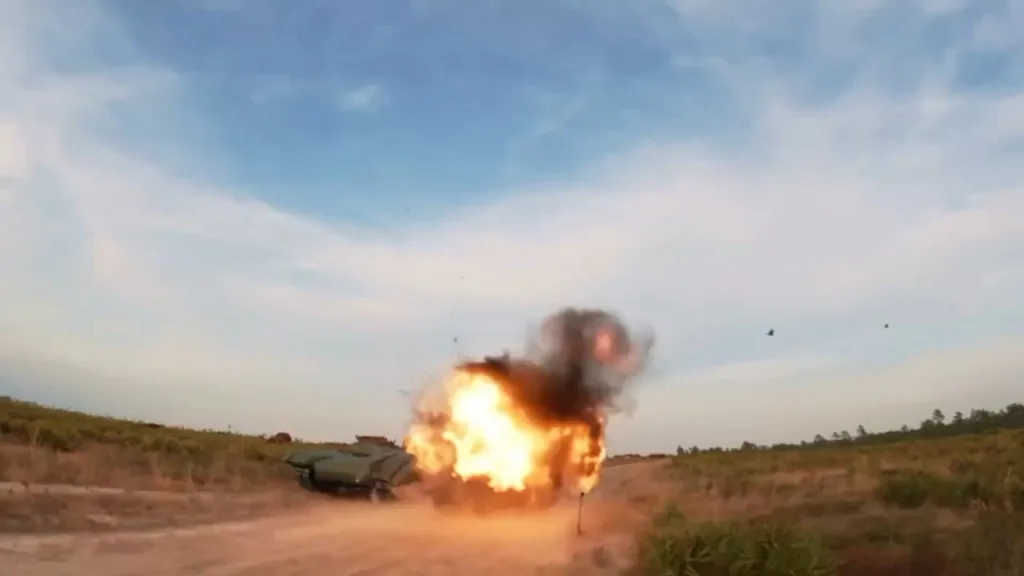 Очередное видео атаки роя дронов от компании Auterion